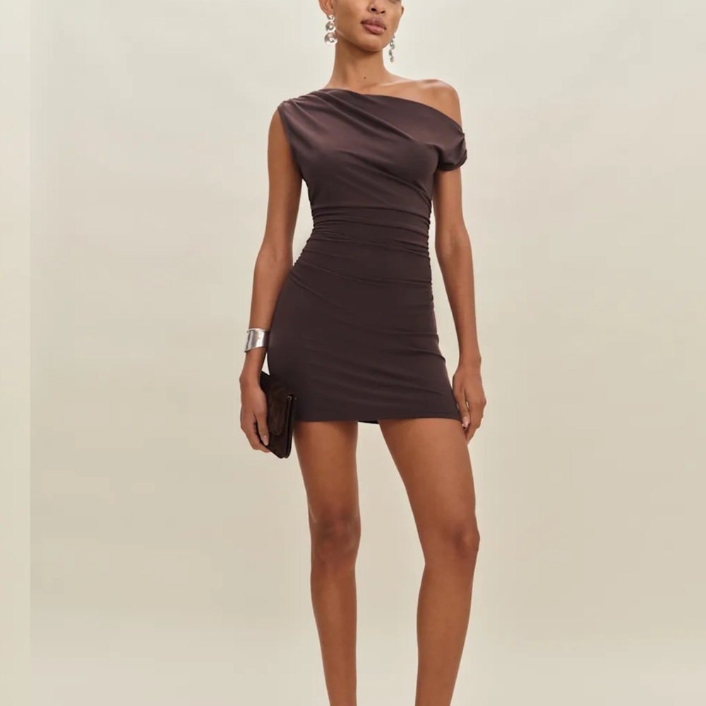 NEW WITH TAGS Reformation Belle Knit Dress (Chocolate off the shoulder) size M